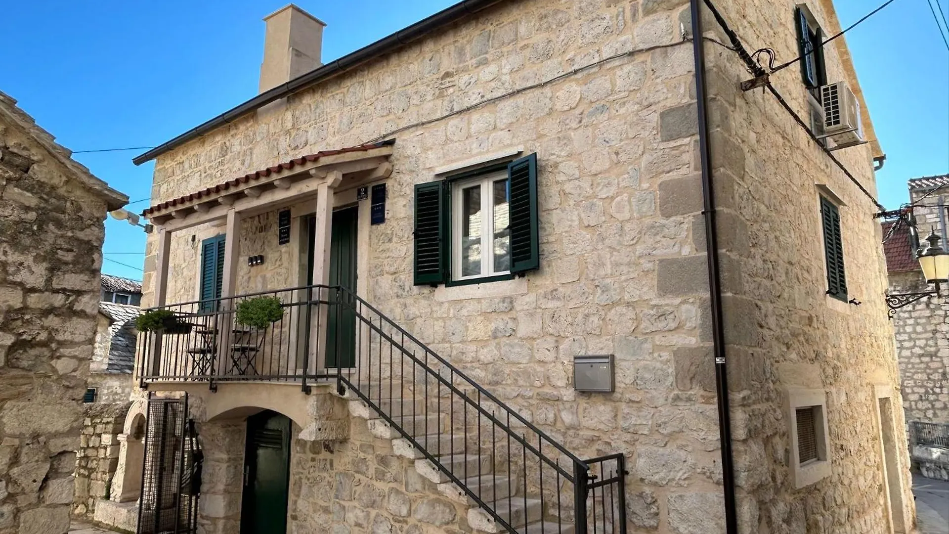 Mikula And Cvita Stone House Split