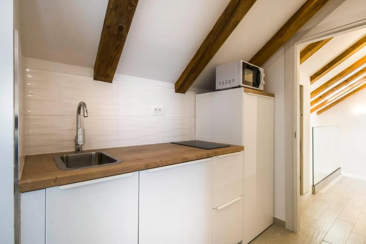 Mikula And Cvita Stone House Split Croatia